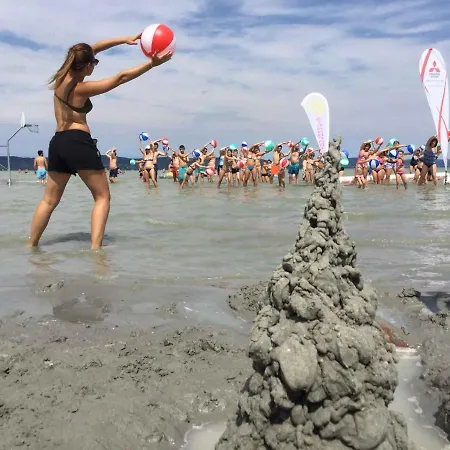 In - Balaton 19185 *