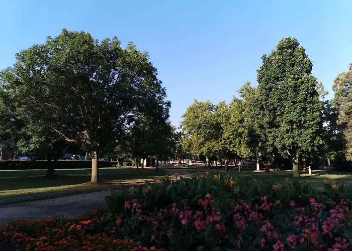 In - Balaton 19185 Daire Balatonlelle